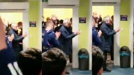 Mourinho a fine partita nello spogliatoio della Dinamo Zagabria