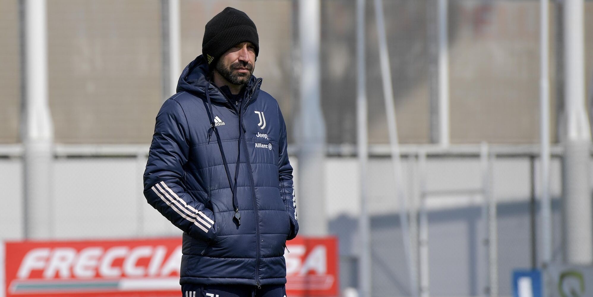 La Juve verso il derby: Alex Sandro e Dybala si allenano