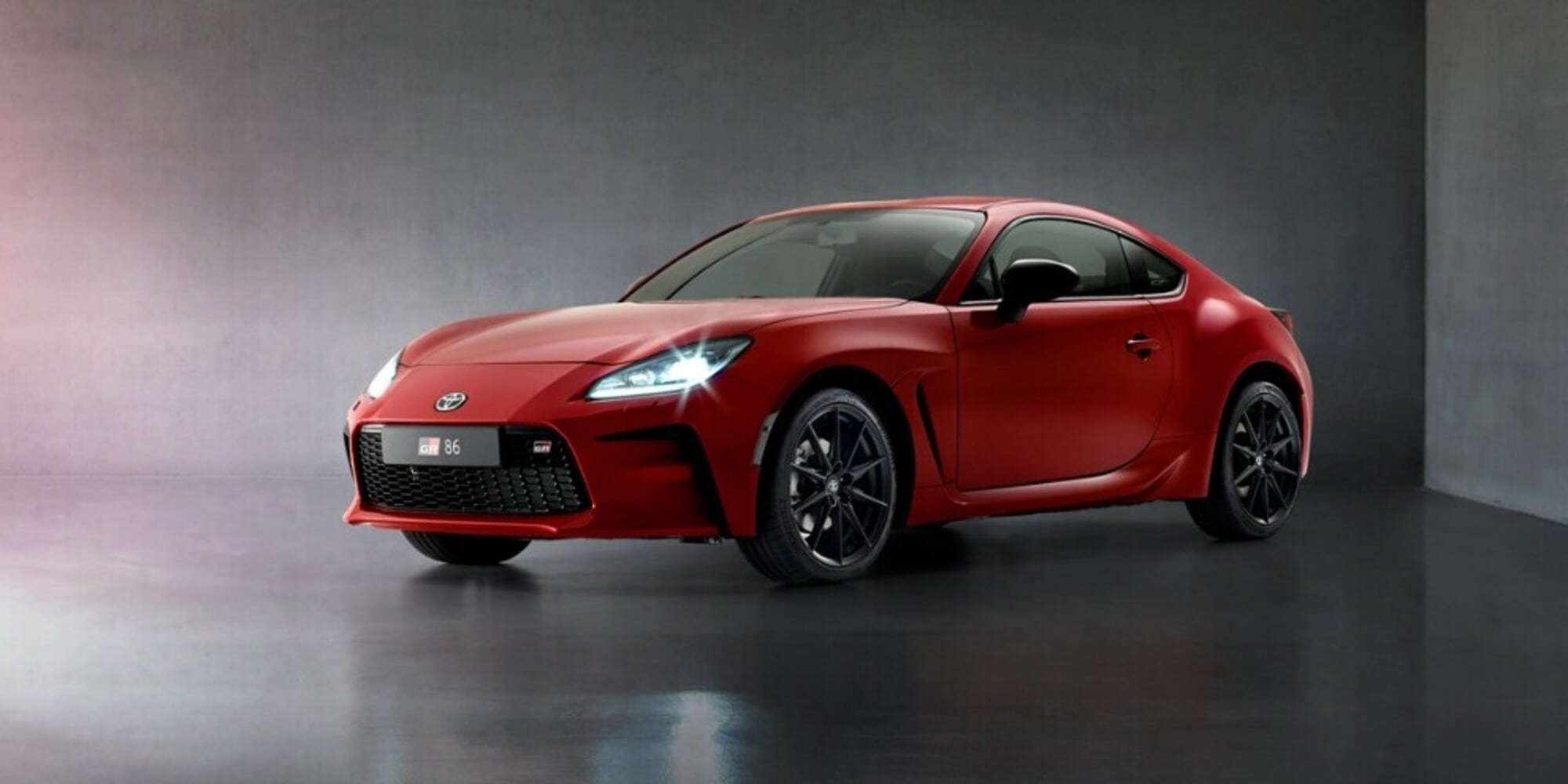 Toyota GR 86: cambia il nome, ma non il carattere