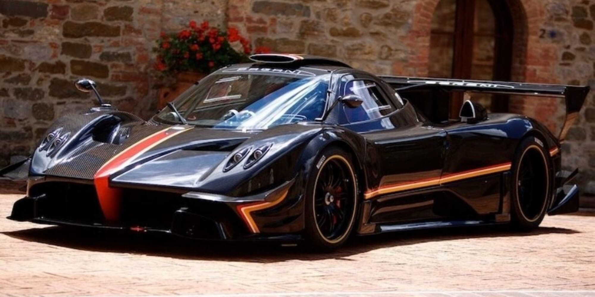 Pagani Zonda Revolucion, con Lanzate diventa hypercar stradale