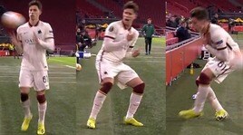 Ajax-Roma, l'assurda pallonata del raccattapalle a Calafiori!