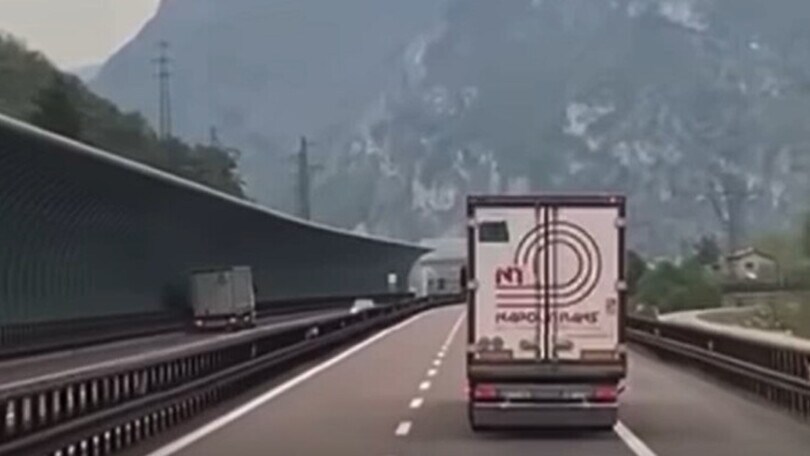 Camion contromano sull'autostrada del Brennero