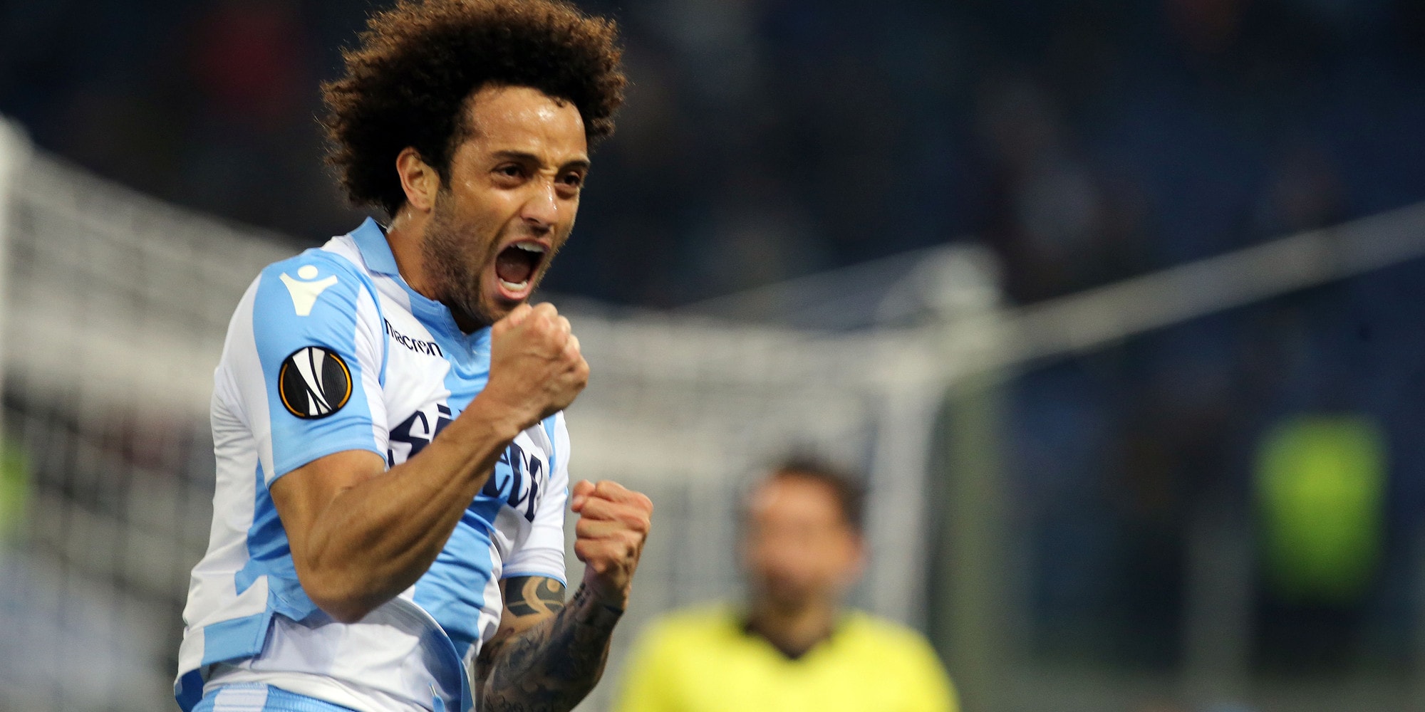 La Lazio e gli auguri a Felipe Anderson: tifosi scatenati