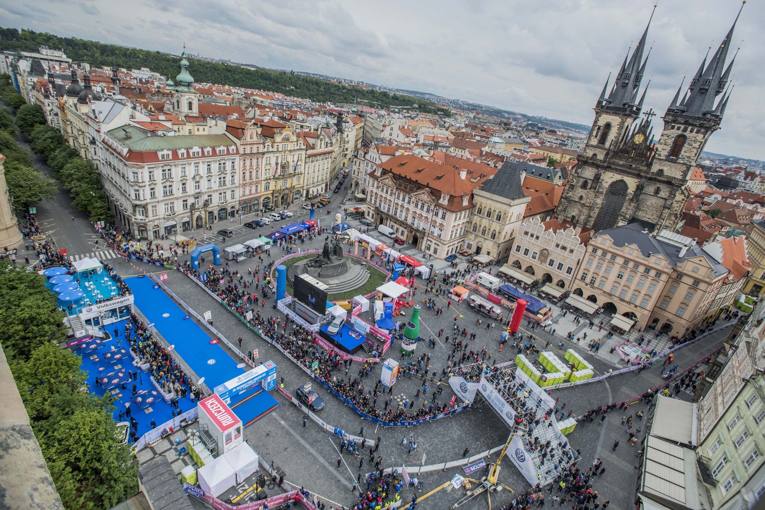 Battle of The Teams, a Praga la maratona diventa una sfida di squadra