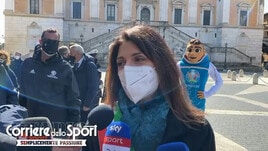 Raggi: "Roma, ripartiamo con gli Europei. Altro che Superlega"