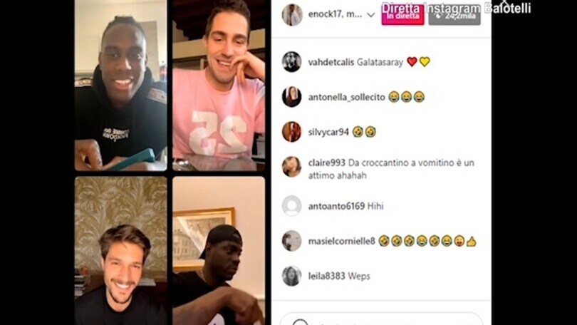 Pia prende in giro Enock e poi: "Papà è occupato con la ragazza.."