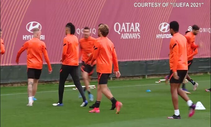 Roma, allenamento di rifinitura verso il Manchester United