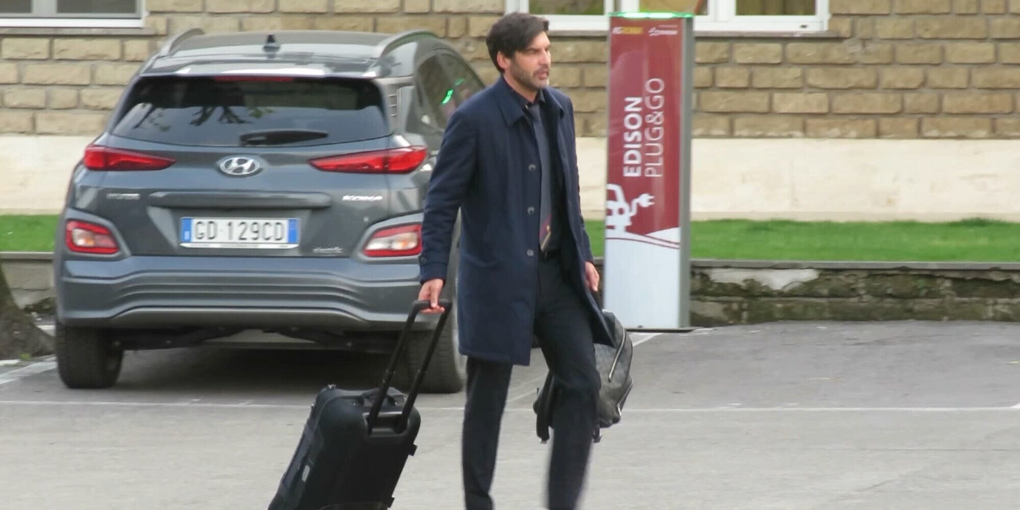 La Roma torna nella Capitale: Fonseca lascia Trigoria col suo procuratore