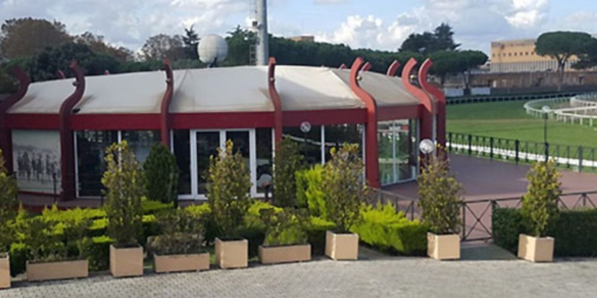 Ippodromi, paradosso infinito