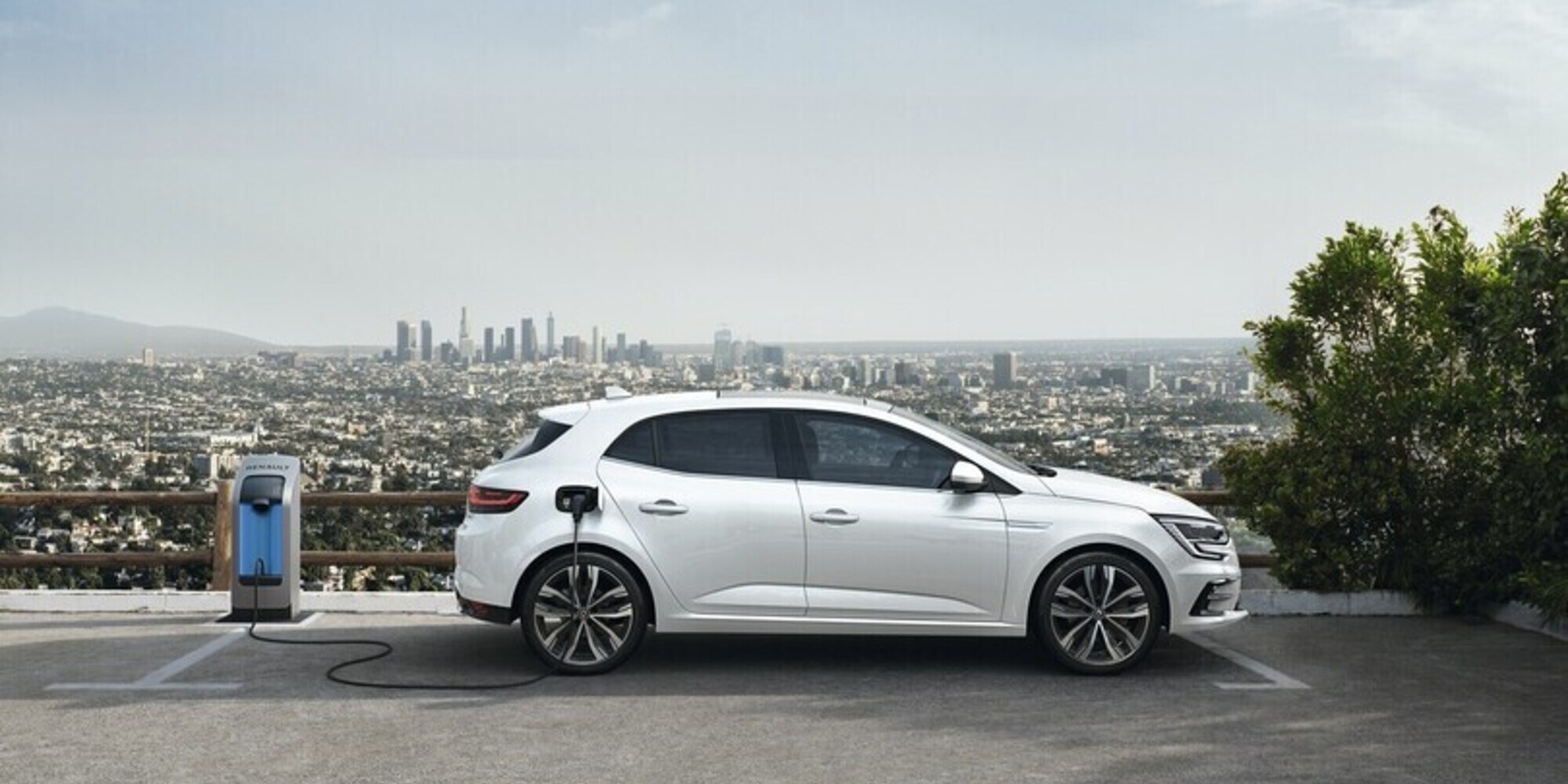 Renault Megane: eccola in versione E-Tech Plug-in Hybrid