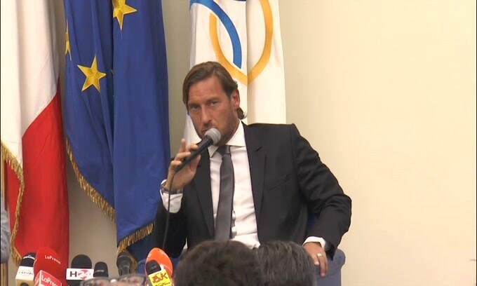Buone notizie per l'agente Totti: archiviata l’inchiesta Figc