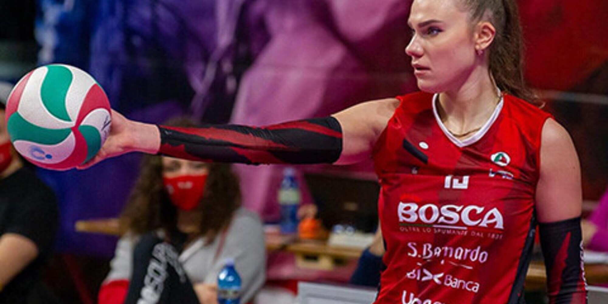 Ungureanu firma per Busto