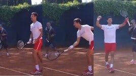 Novak Djokovic e Fiorello: la sfida sul campo da tennis
