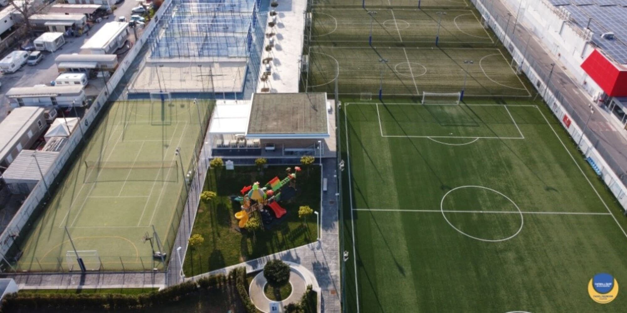 Padel, il centro sportivo OPEN Caserta non dorme mai