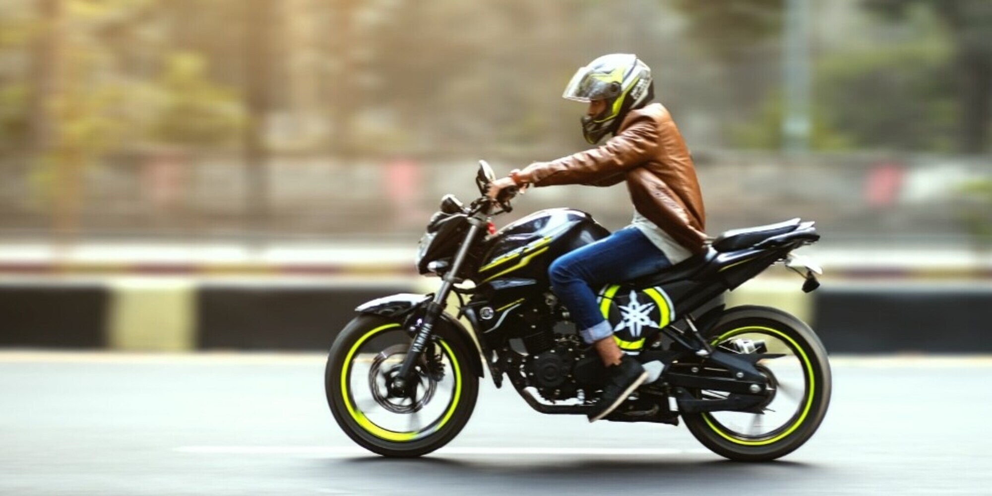 Simula il furto dello scooter per nascondere la scappatella