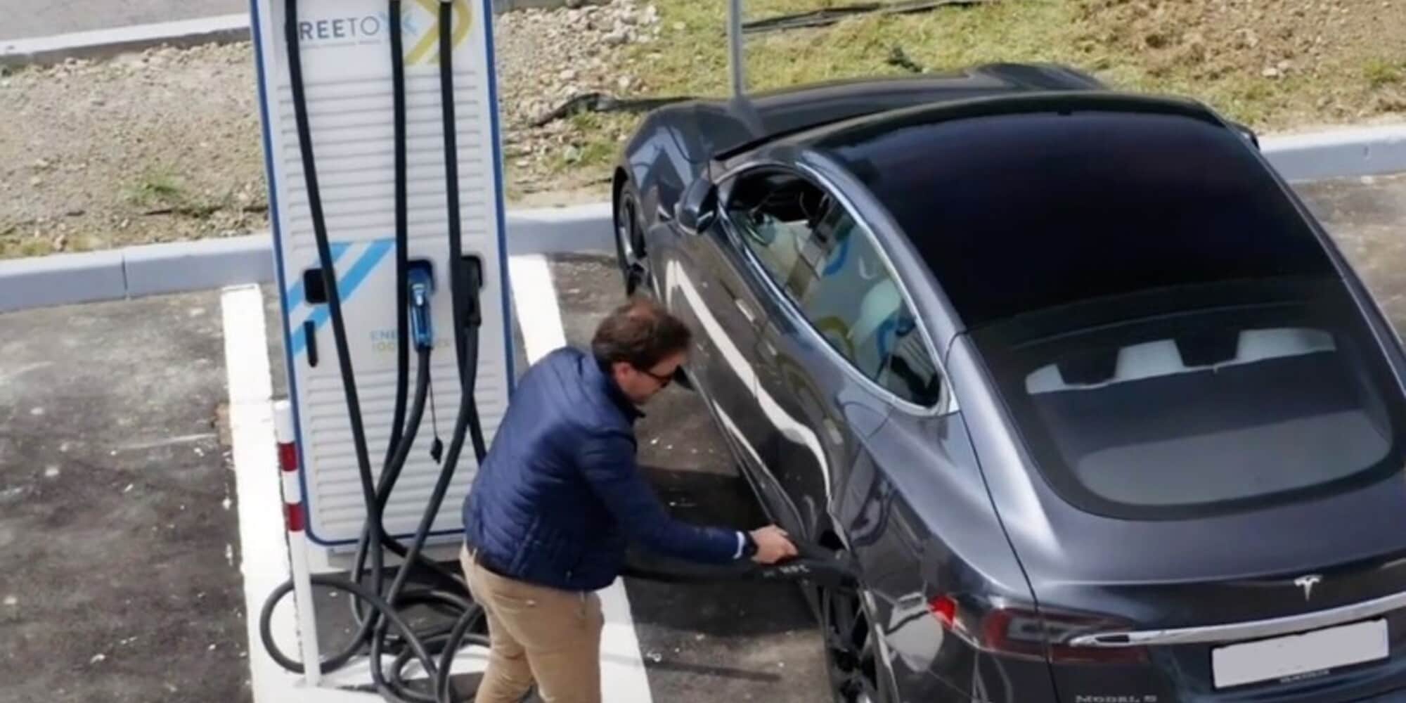 Autostrade, ecco le colonnine di ricarica ultra fast HPC
