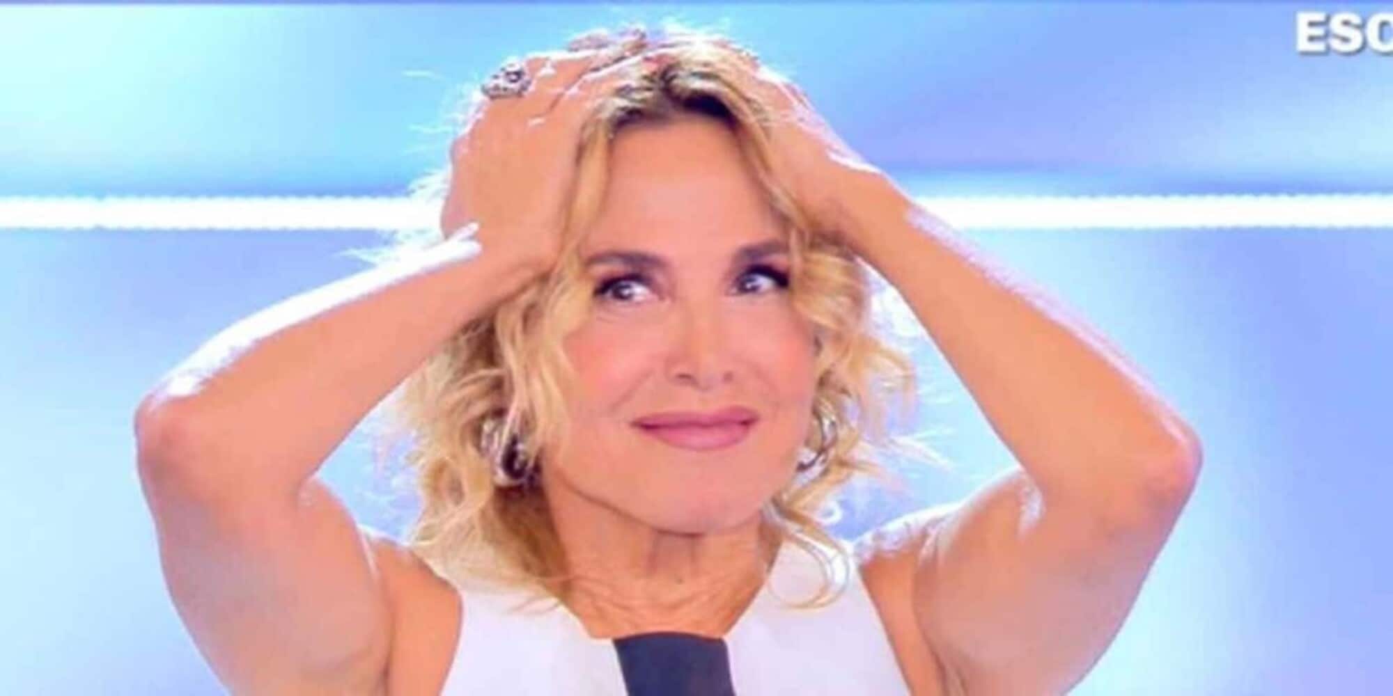 Barbara d'Urso, super gaffe: "Tanti auguri!", ma è morto da 8 anni