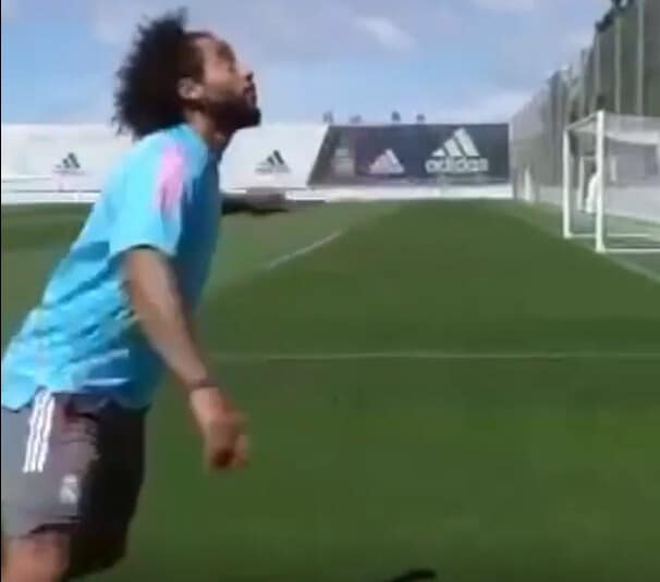 Marcelo che numero in allenamento!