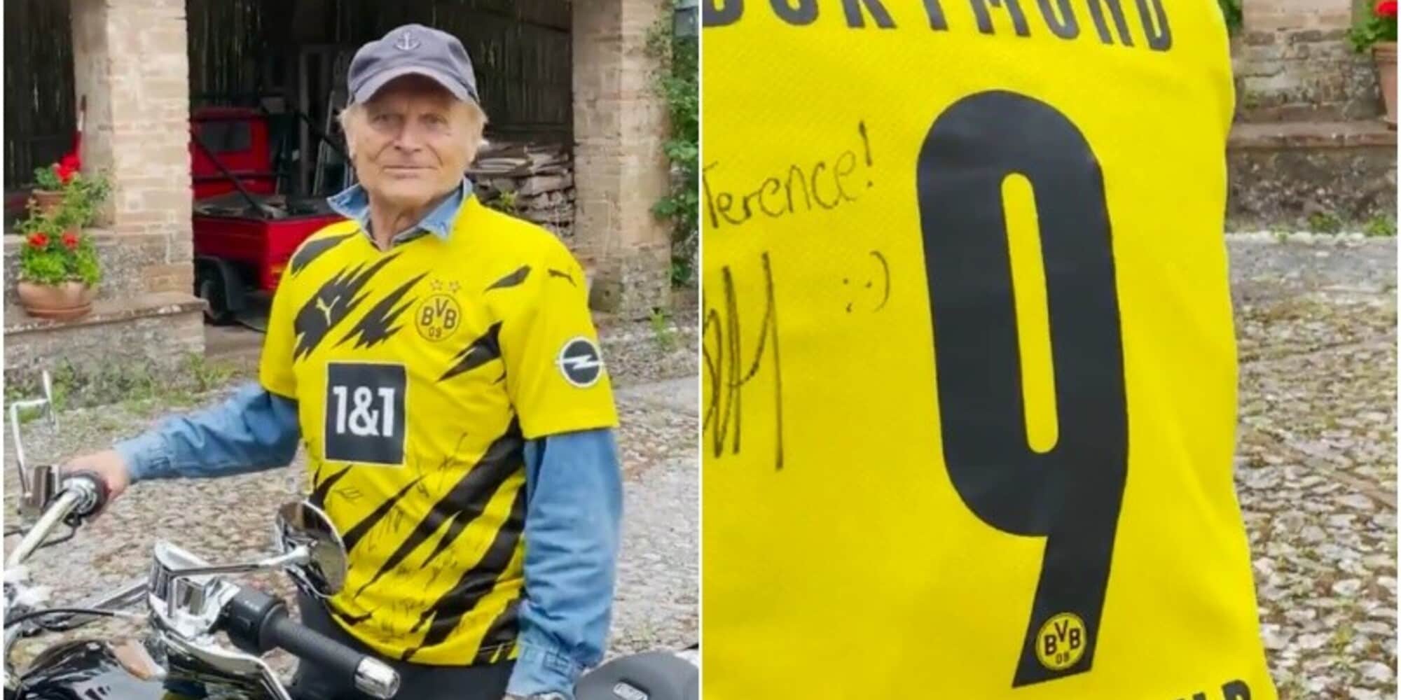 Terence Hill ringrazia Haaland e il Dortmund in sella alla sua moto