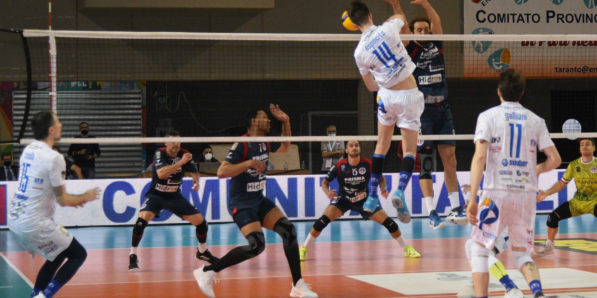 Taranto per chiuderla, Brescia per riaprirla