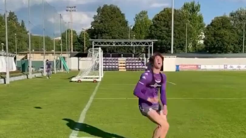 Vlahovic numero da circo e gol clamoroso