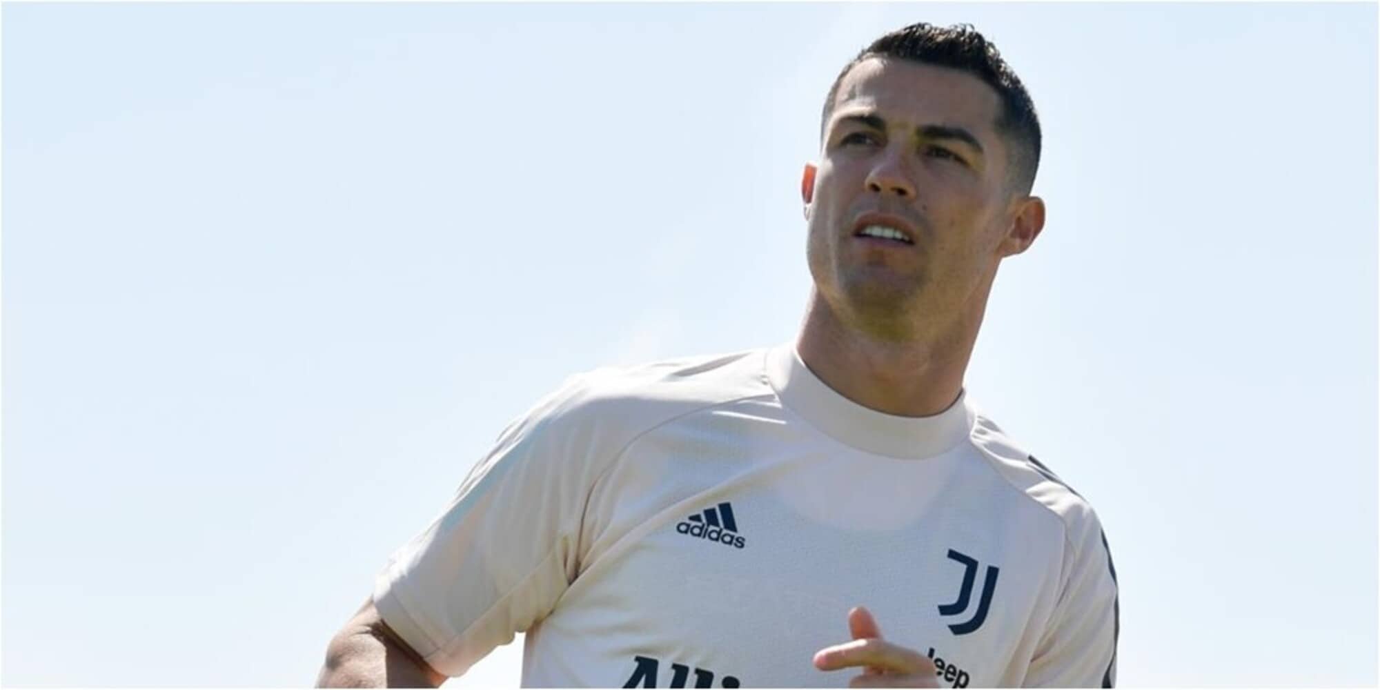 Juve, squadra in campo per preparare la partita con il Bologna