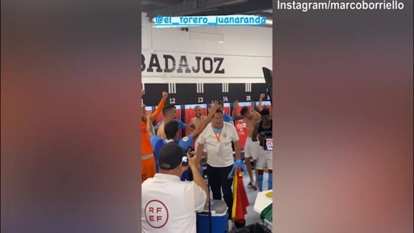 L'Ibiza di Borriello è promosso, super festa nello spogliatoio