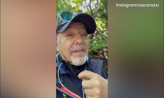 Vasco Rossi difende i Maneskin: "Faccio anche io il test.."