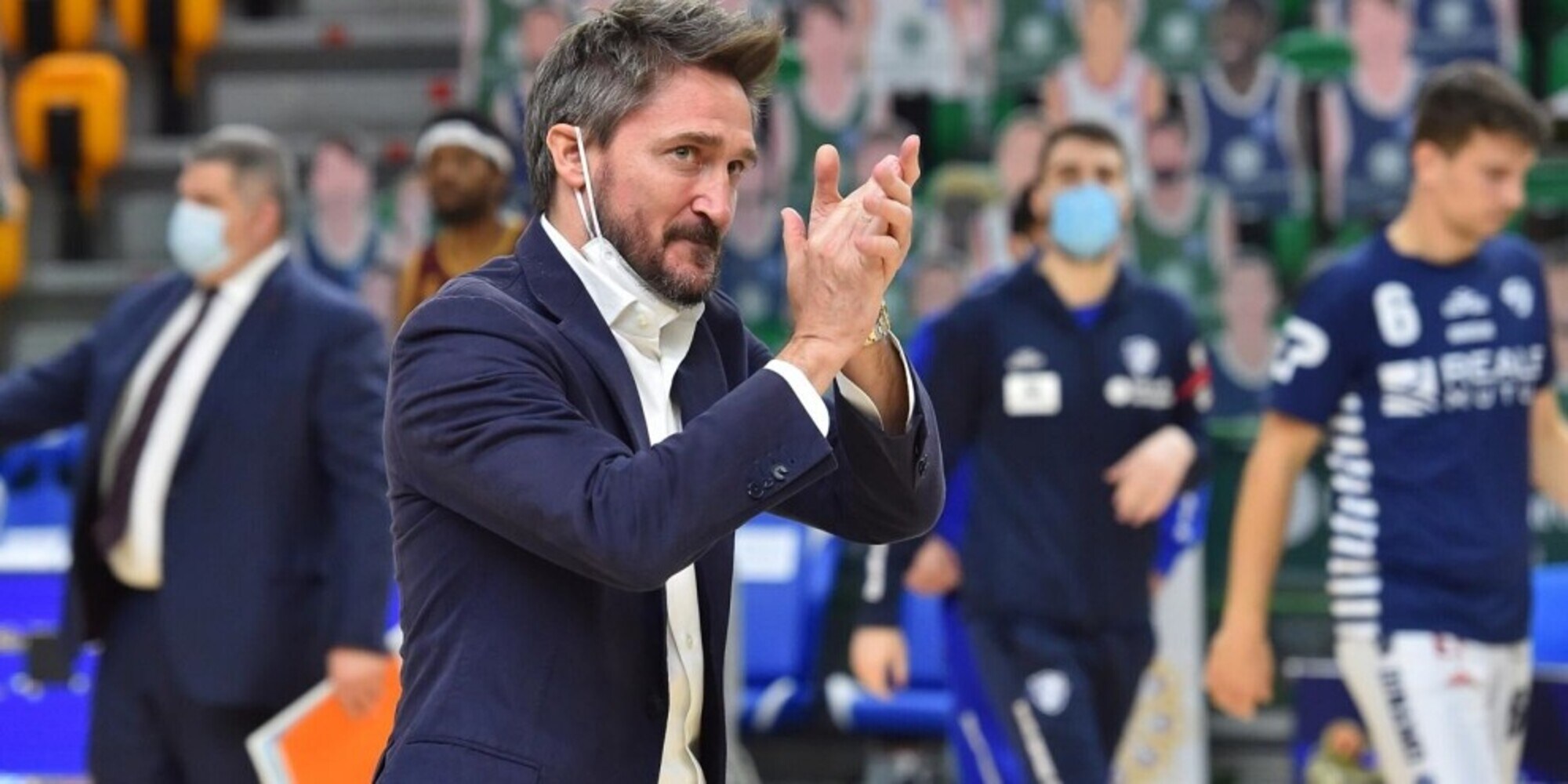 Sassari, si decide il futuro di Pozzecco: giorni decisivi