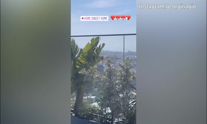 Georgina riprende, CR7 si allena