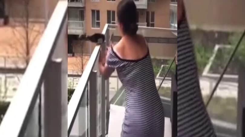 Ecco la regina indiscussa della sciabolata con lo champagne