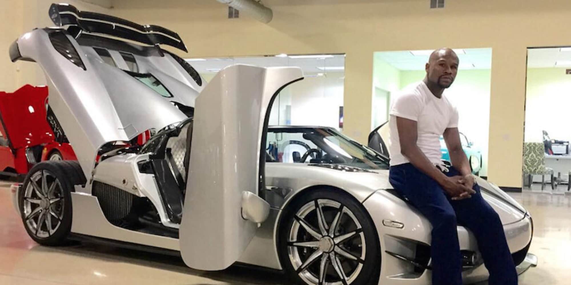 Mayweather, in 7 giorni regala 10 auto di lusso da 800mila euro al suo staff