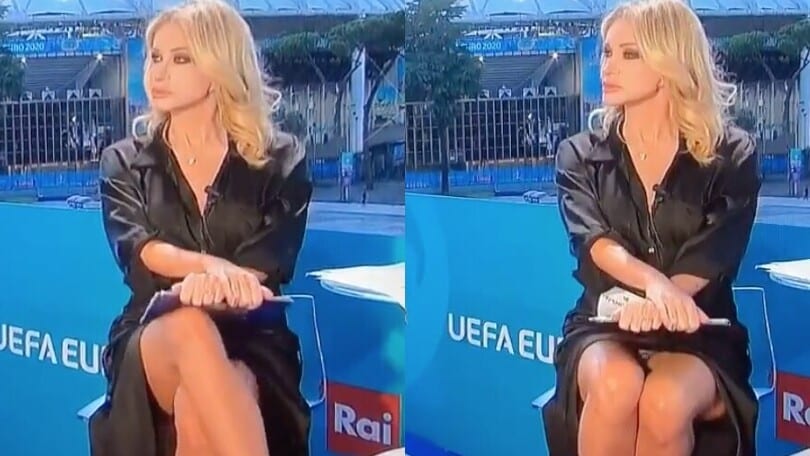Il Basic Instinct di Paola Ferrari diventa virale sul web