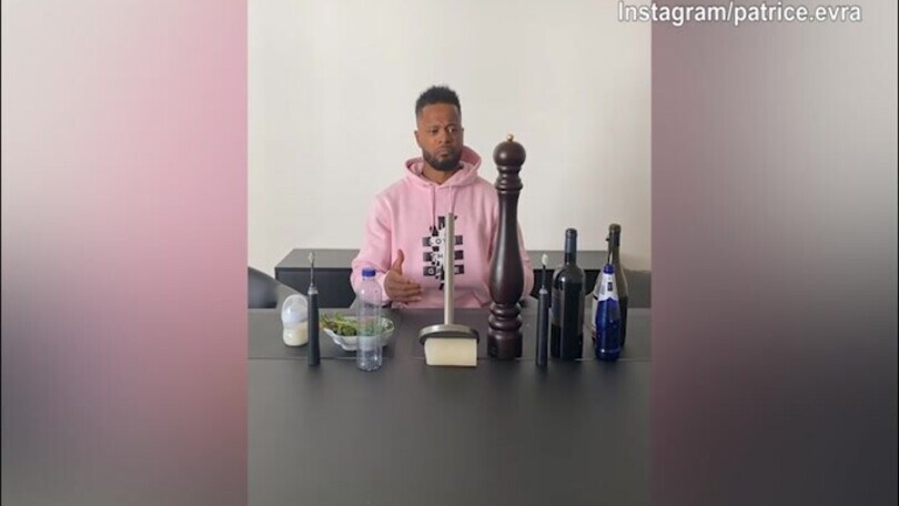 Evra prende in giro CR7 e Pogba sulle conferenze