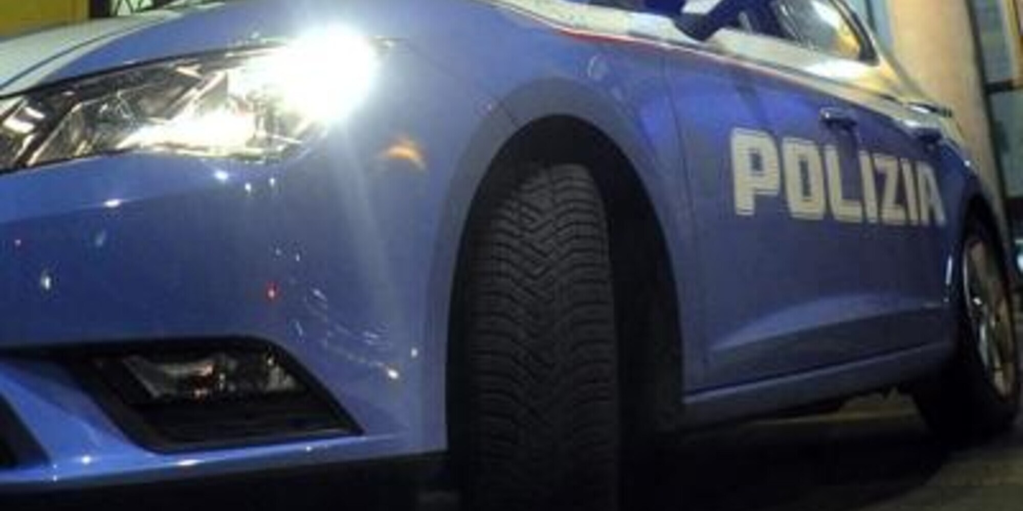Fuga...di mezzanotte, in moto scappano dalla Polizia: multati