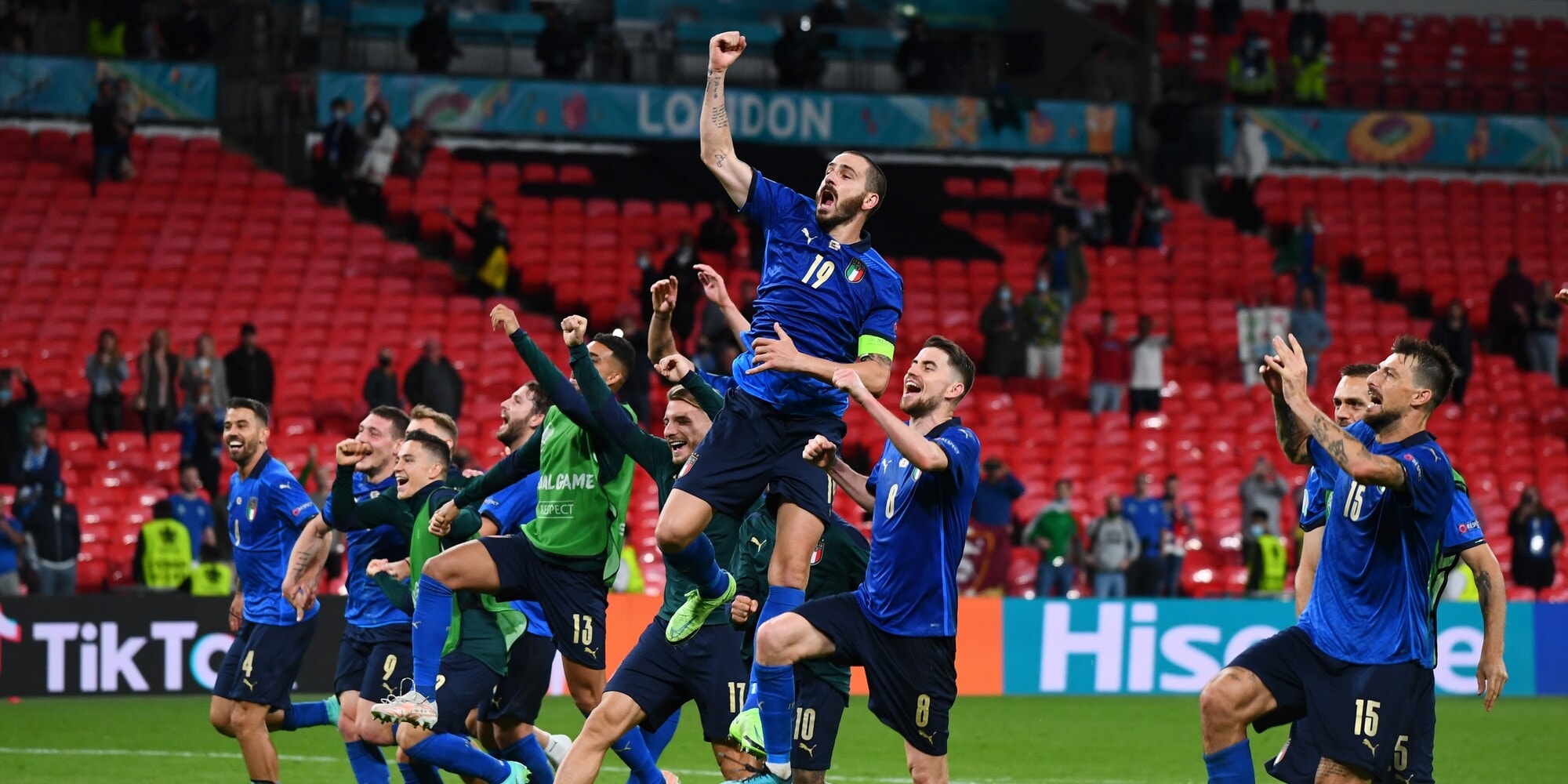 L'Italia batte l'Austria 2-1 e vola ai quarti di finale di Euro 2020