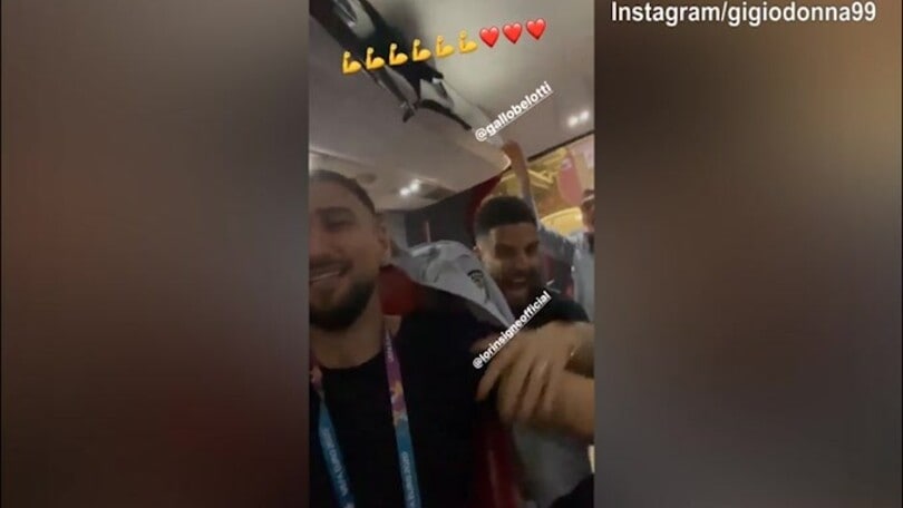 Donnarumma e Insigne scatenati: "Notti magiche..."