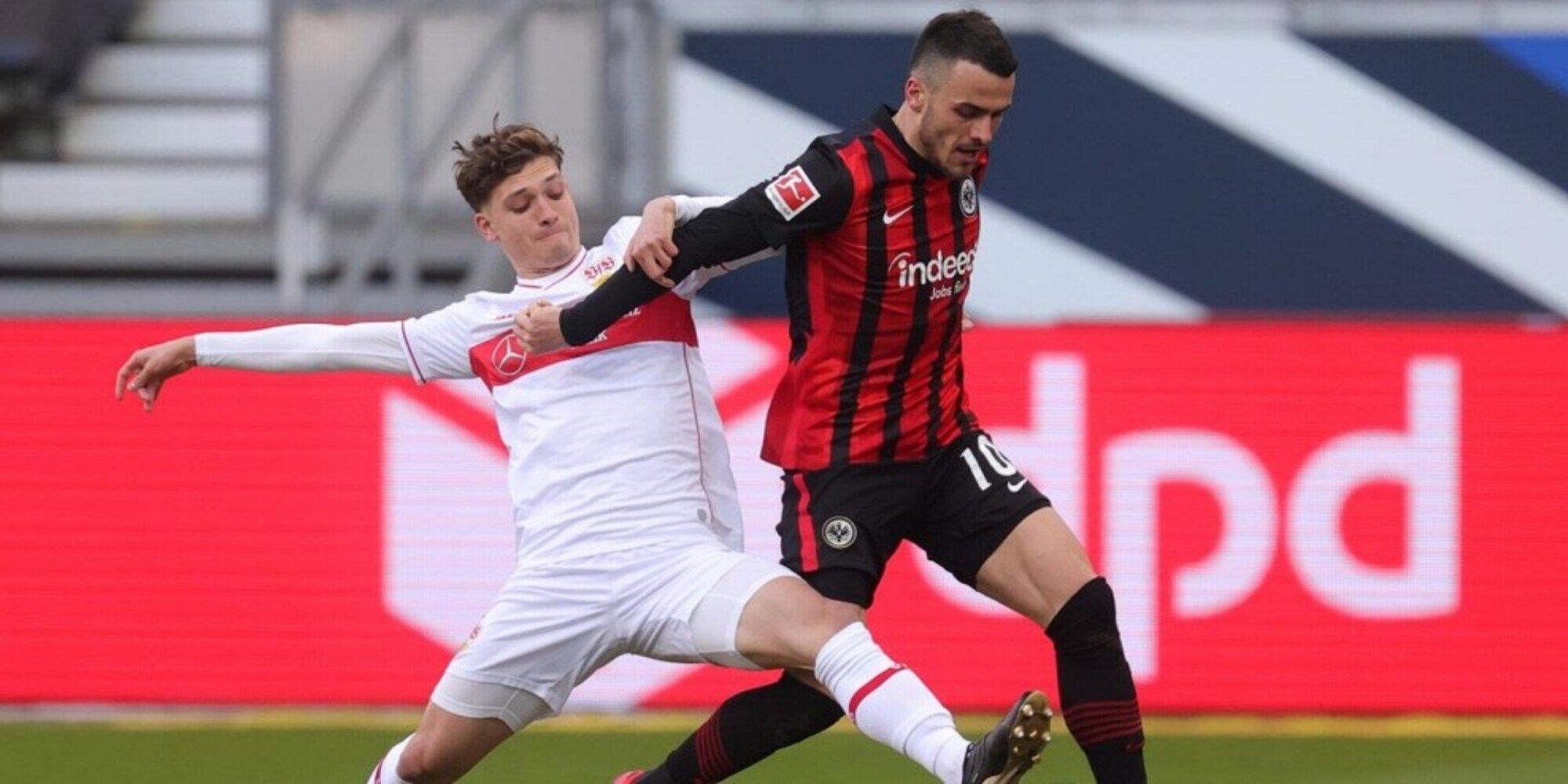 Kostic si offre alla Roma: un assist per l'estate