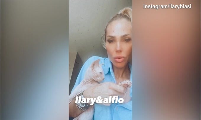 Ilary Blasi, quanti baci per Alfio!