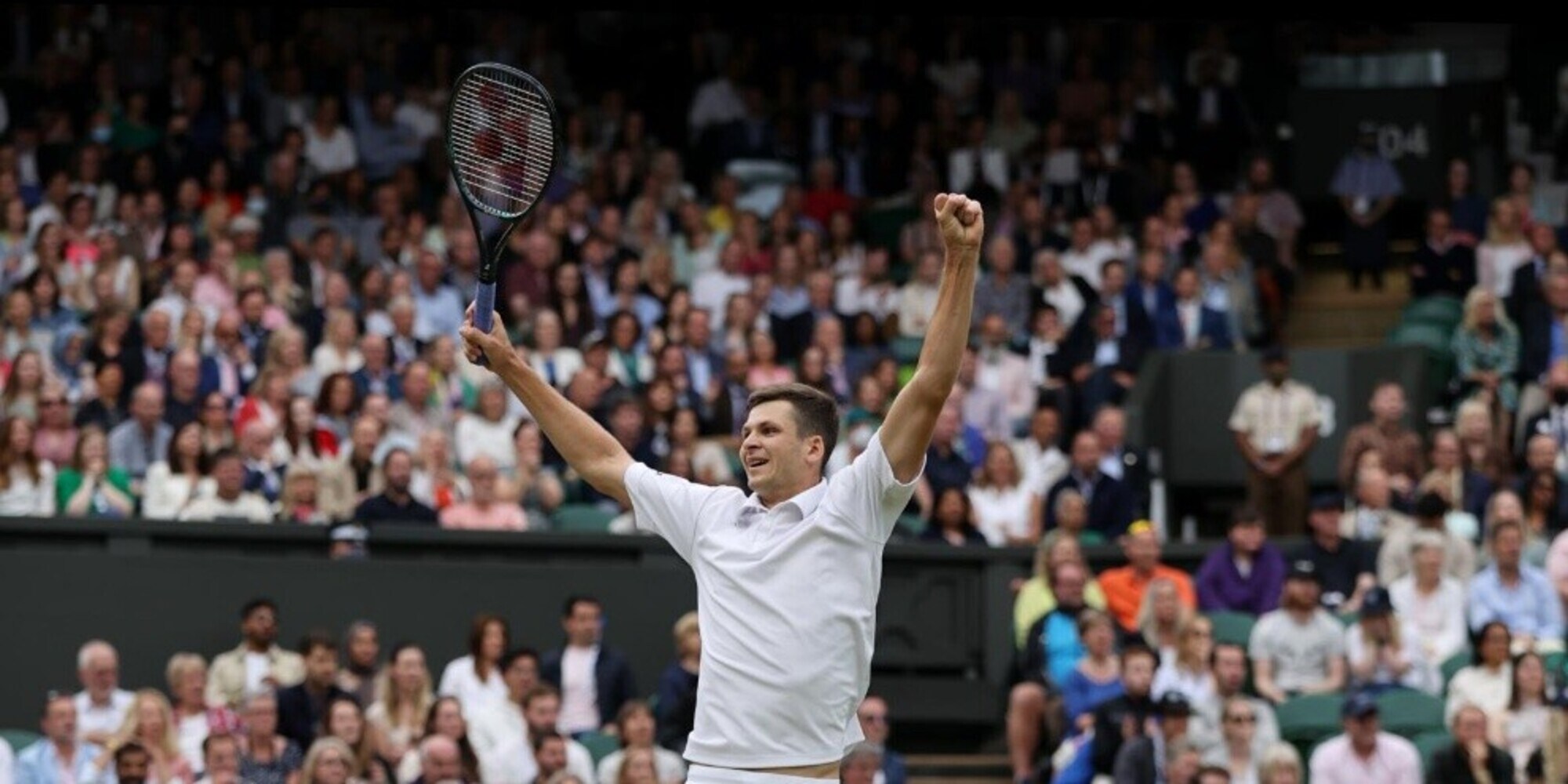 Wimbledon, Hurkacz si prende Federer! Medvedev ko