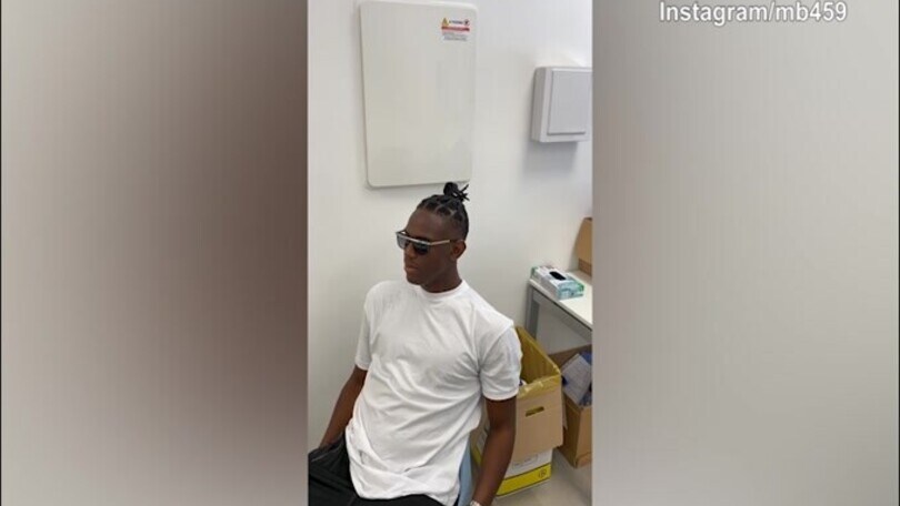 Enock agitato per il tampone, Balotelli riprende tutto