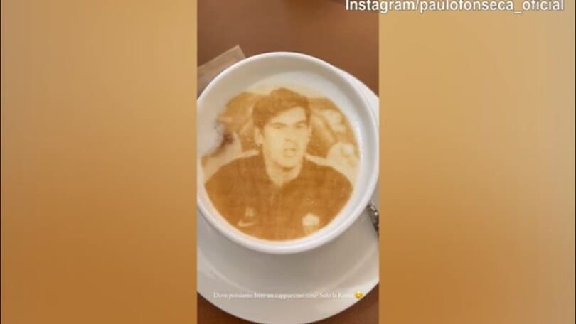 Fonseca pubblica il cappuccino con la sua faccia