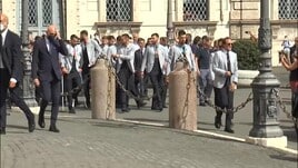 L'Italia arriva al Quirinale, Chiellini alza la coppa