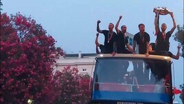 Euro 2020: polemiche sul pullman scoperto, la replica di Gravina