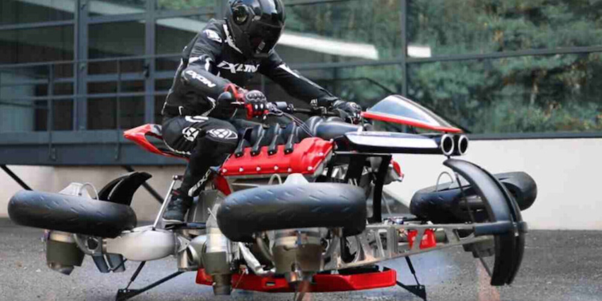 LMV496, Ecco la moto volante con motore da 1.300 CV