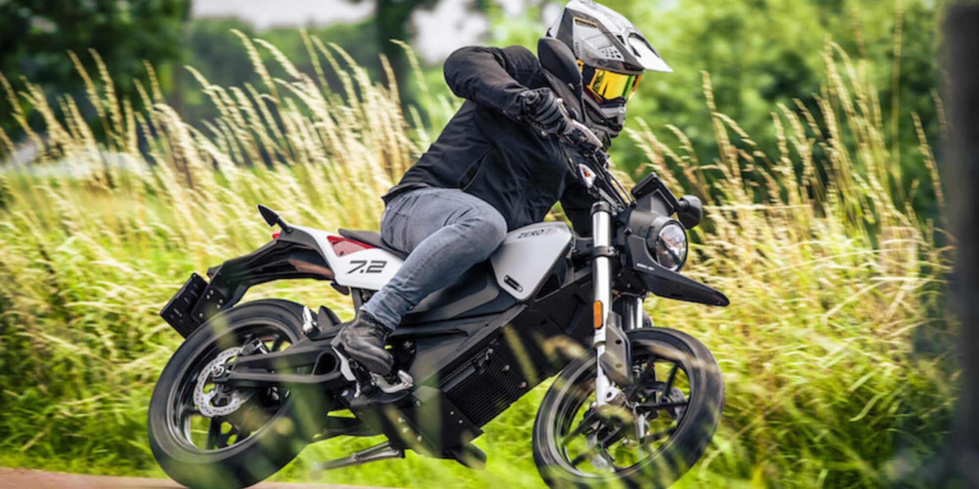 Zero Motorcycle FXE: moto elettrica dalle linee futuristiche