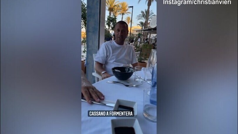 Vieri "accoglie" Cassano a Formentera