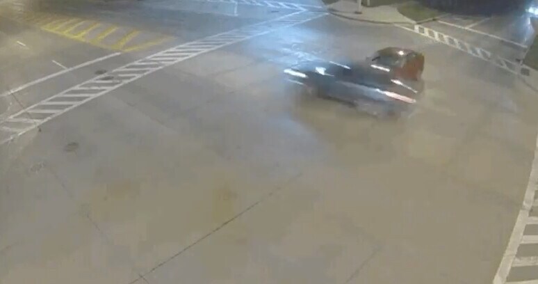 Ohio, incidente spaventoso: una 31enne passa col rosso a 190 km/h
