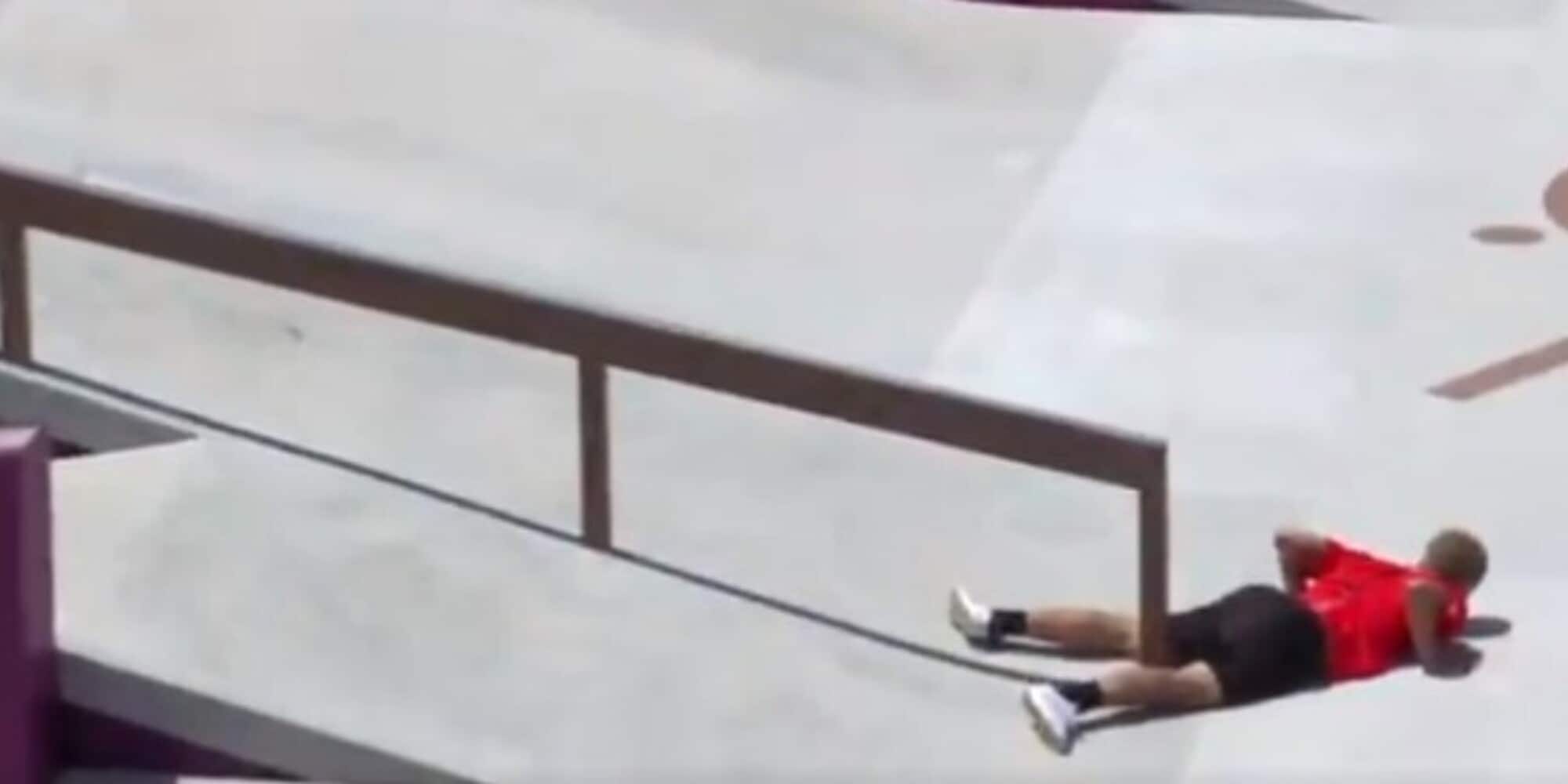 Caduta choc nello skate alle Olimpiadi: il video diventa virale