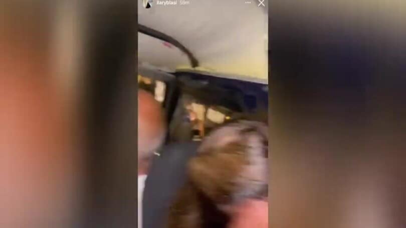 Totti a Ventotene, tifosi in delirio: che spettacolo i cori dal molo!